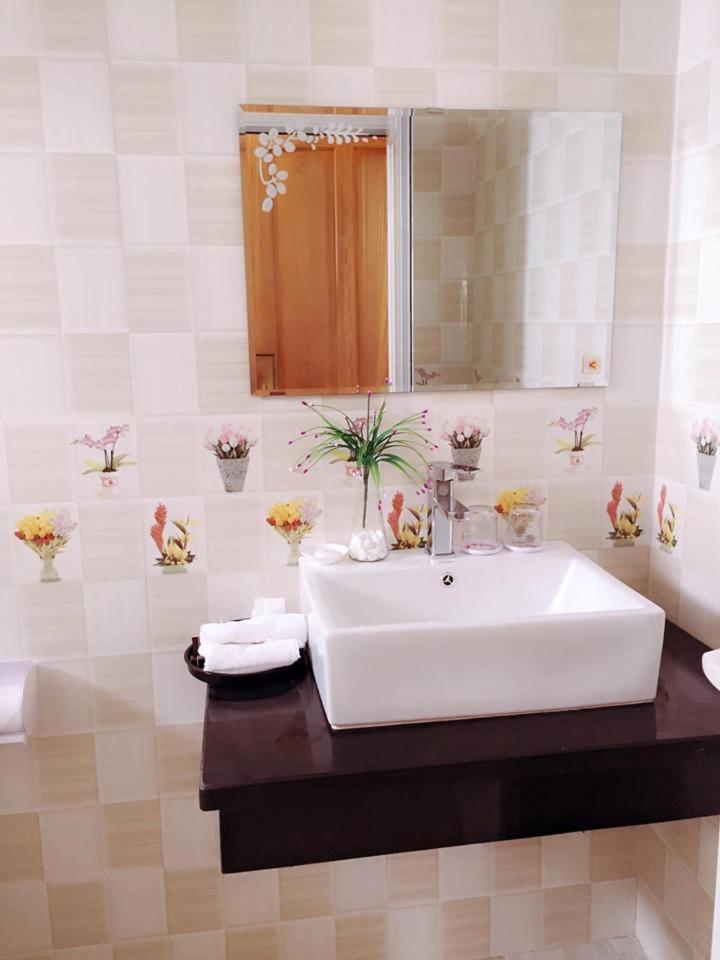 Lavender Hotel Hai Phong Exterior photo